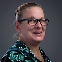 Lori Evans Headshot