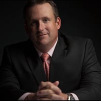 Sean Kaufman Headshot