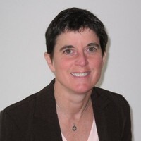 Stacy Barnett headshot