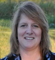 Tammy Lutz-Rechtin - Headshot
